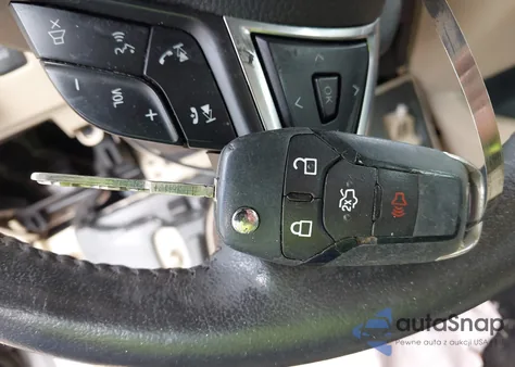 2014 Ford Fusion Se z USA, uszkodzony, nr VIN 3FA6P0HD3ER384933